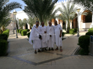  بالصور: معتمرو مدينة اللد وحي الجواريش من الرملة في طريقهم إلى مكة المكرّمة 